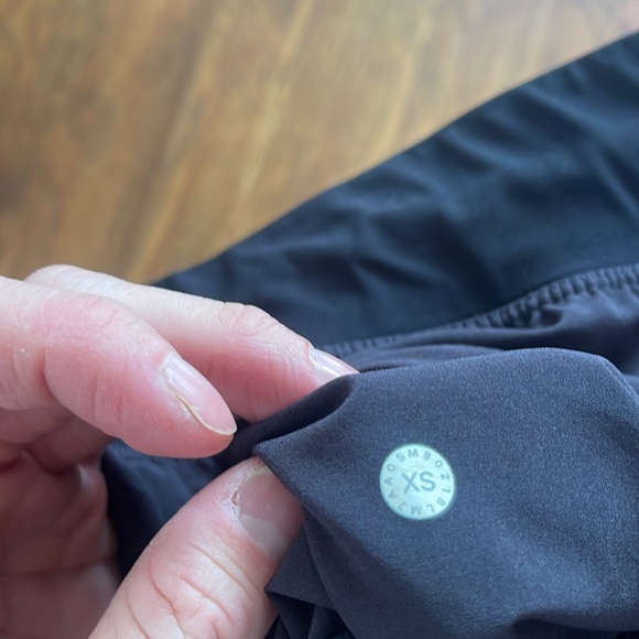 Lululemon T.H.E. Short linerless - Picture 6 of 9